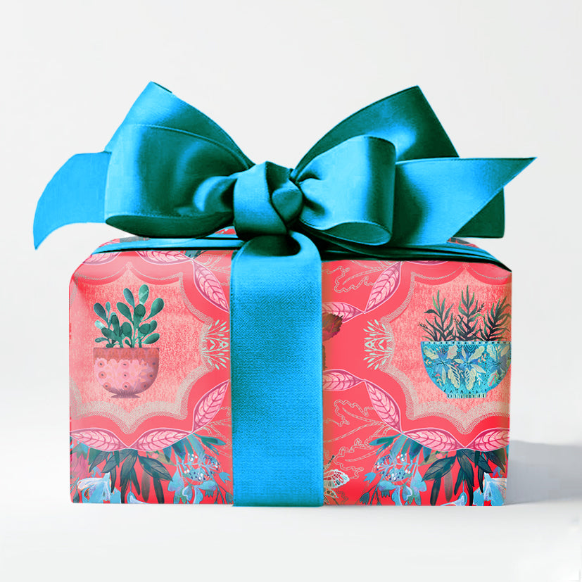 Gift Wrap - Vase, Butterfly and Bug